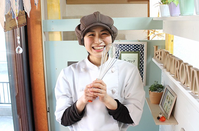 食べた人が幸せになれるようなお菓子を目指して作っています!