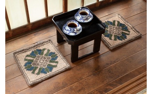 鍋島段通座布団＜中心柄文様＞ - 佐賀県NPO支援｜ふるさとチョイス