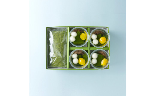 2020B031 お茶屋の宇治抹茶ロールケーキ1本、ゼリー4個、銘茶の詰合せのサムネイル