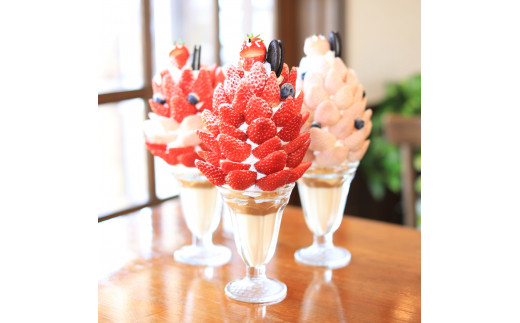 1月15日頃~5月中旬に食べられるストロベリーツリー🍓大人気なので予約はお早目に♪