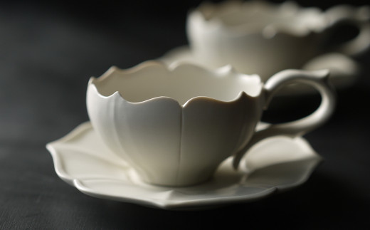 臼杵焼 白磁稜花 ティーカップ ソーサー 1客 大分県臼杵市 ふるさと納税 ふるさとチョイス