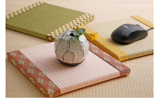【兵庫県加西市】ひょうごの匠がつくる畳インテリア 正方形畳3個セット 薄桜色