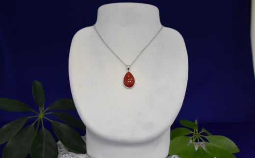 【高知県宿毛市】さんごの吉良:赤珊瑚のペンダント1