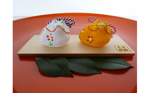 コロナ緊急支援 手作り土鈴 牛 干支土鈴 2色セット 高知県安芸市 ふるさと納税 ふるさとチョイス