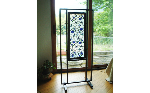 ステンドグラス 衝立 蒼い花 金属枠に木製額 ガラス インテリア 熊本県高森町 ふるさと納税 ふるさとチョイス
