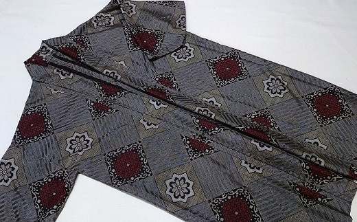 本場大島紬 龍郷柄（赤）シンプルコート【P-223H】 - 鹿児島県いちき  