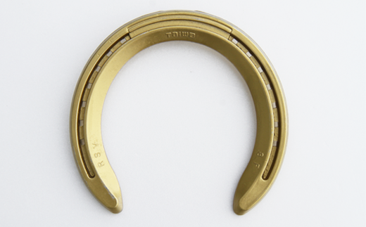 蹄鉄 （ アルミ製 ゴールド ）& 専用台 セット 【馬っこパーク・いわて