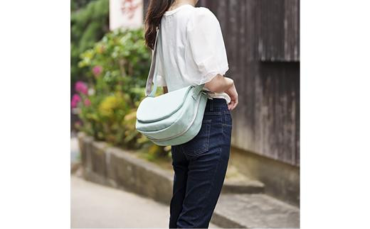 ふるさと納税 兵庫県 豊岡市 豊岡鞄　TUTUMU Journey Ｓ（S2500　24-163）ネイビー ネイビー 豊岡鞄 TUTUMU Journey Ｓ（S2500 24-163）キナリ - 兵庫県豊岡市