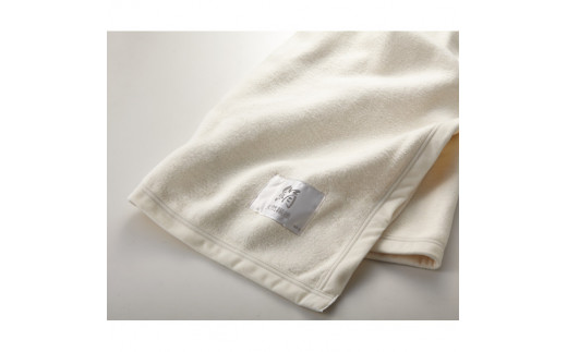 西川 シルク毛布QL0603｜シンプル無地 シルク100% 保湿性 高級 肌に