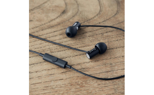 final E2000C マイク付き有線イヤホン【カラー選択可能】 - 神奈川県