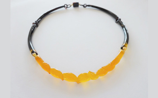 7営業日以内発送】【本べっ甲】リーフネックレス ／ 鼈甲 べっこう