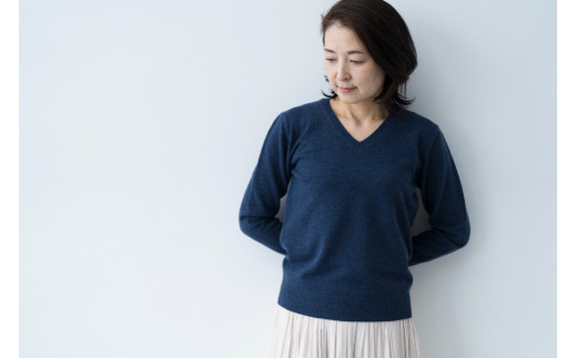 ふるさと納税 服 女 宮城県 加美町 タートル ネックプルオーバー 度詰(ブルー)女性用サイズ:S(36) 白田のカシミヤ ブルー S(36) サイズ Vネックプルオーバー 度詰(ブルー )女性用サイズ:S(36) ≪白田の