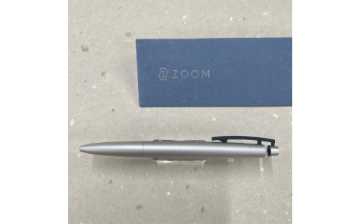 ymVszZoom@C1@{[y@0.5mm@ThVo[@g{My1567080z