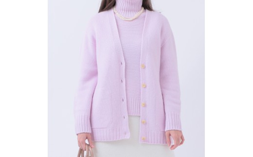 ルーエンローズ カシミヤ Vネックカーディガン（ラベンダーピンク