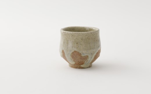 258 斑唐津平田ぐい呑　唐津焼　ぐい呑　陶器　酒器 鳥巣窯 岸田匡啓】唐津焼／斑唐津ぐい呑み - 佐賀県NPO支援｜ふるさと