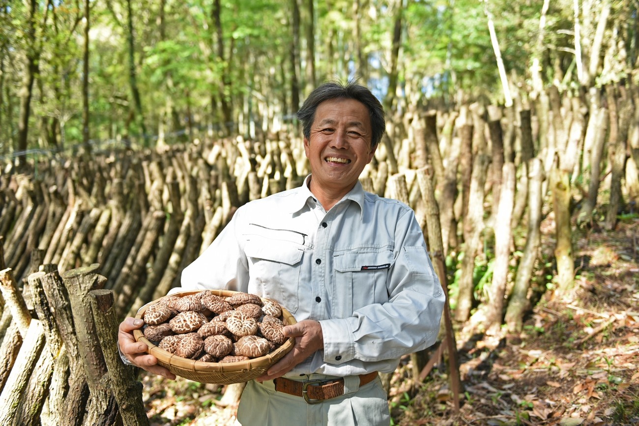 浅香椎茸園 代表 浅香康昌さん