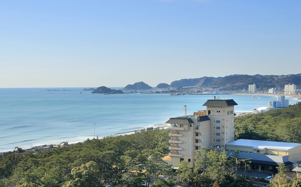 鴨川館