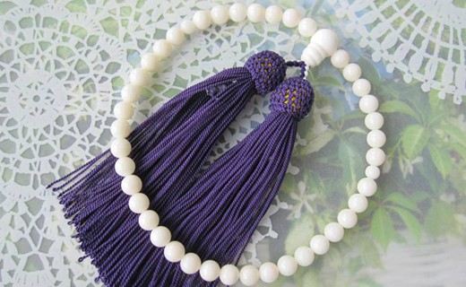 天然白珊瑚の数珠（念珠）