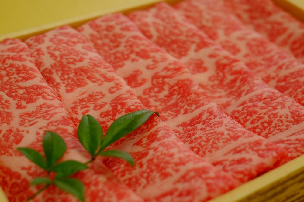 寒い冬には鍋もいいけれど、ちょっと贅沢にすき焼きも・・・。