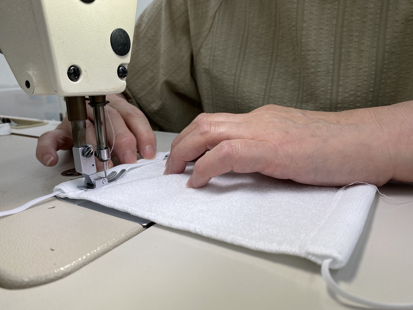 今治産のタオルと松山の縫製工場、チーム愛媛での取り組み♪