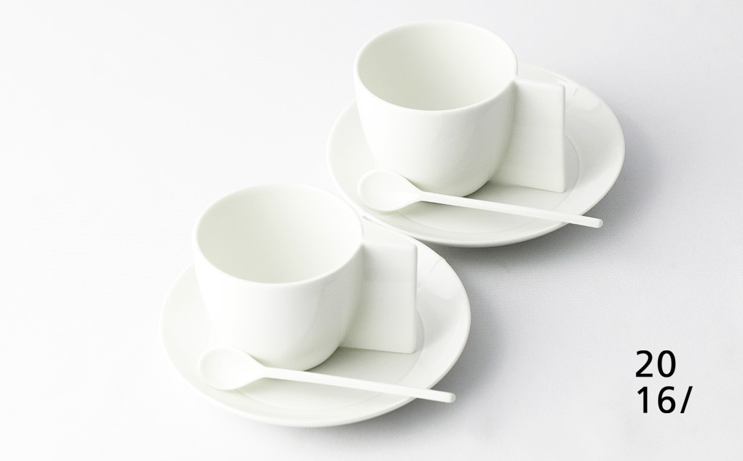 セット内容　コーヒーカップ　プレート　スプーン（white)　各×2