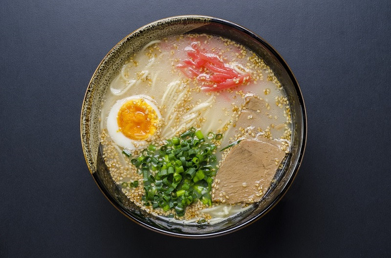 福岡県産 ラー麦使用 たなばたの里ラーメン（とんこつ）8食入 - 福岡県小郡市｜ふるさとチョイス - ふるさと納税サイト