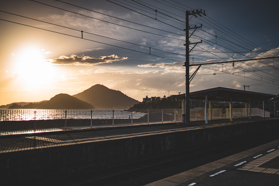撮影地:梅津寺駅