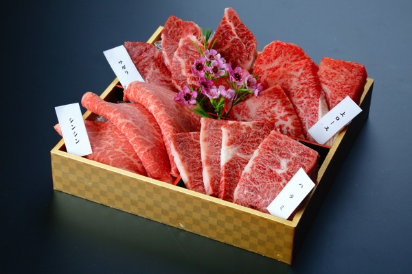 ふるさと納税 お肉専門店が作った黒毛和牛おおきなハンバーグ6個 熊本県小国町