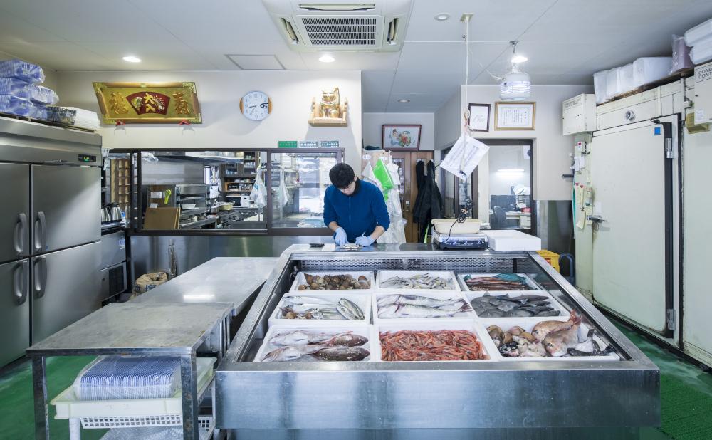 能登の鮮魚を捌いてお届け！旬の刺身盛り合わせセット（約3～4人前） - 石川県能登町｜ふるさとチョイス - ふるさと納税サイト