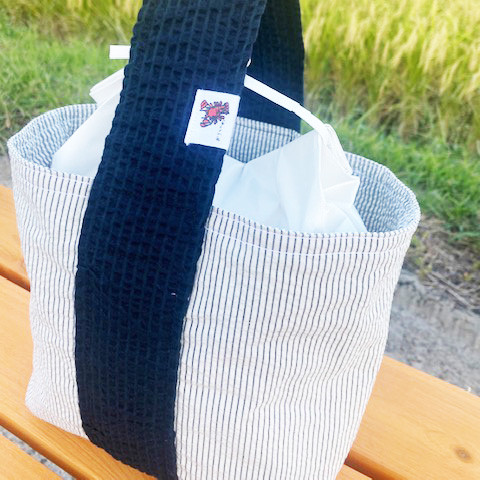 3kgの米袋が、自社縫製の播州織エコバッグにスッポリ入ります♪