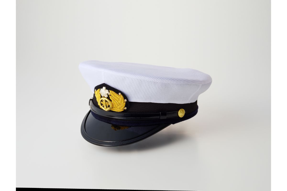 大日本帝国　海軍　制帽と警備員制帽？の２点セット Amazon | 第二次世界大戦 日本帝国海軍軍帽制帽 ウール 青