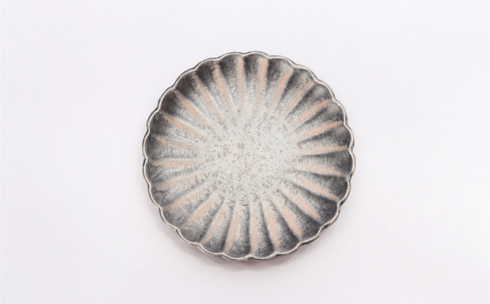 菊型小皿（雲母銀）