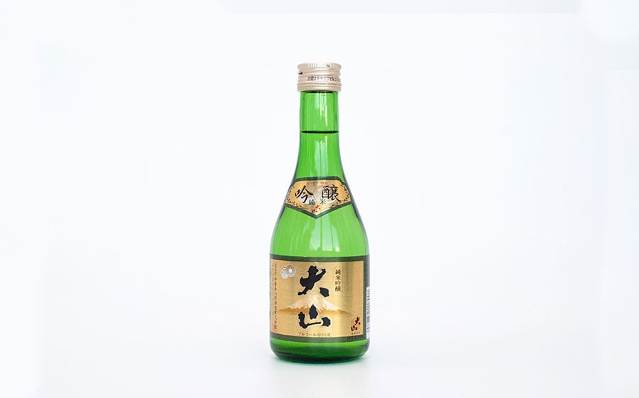 D55-202 ちょっと贅沢な晩酌に☆日本酒飲み比べセット300ml×15本（5種×各3本） - 山形県鶴岡市｜ふるさとチョイス - ふるさと納税サイト