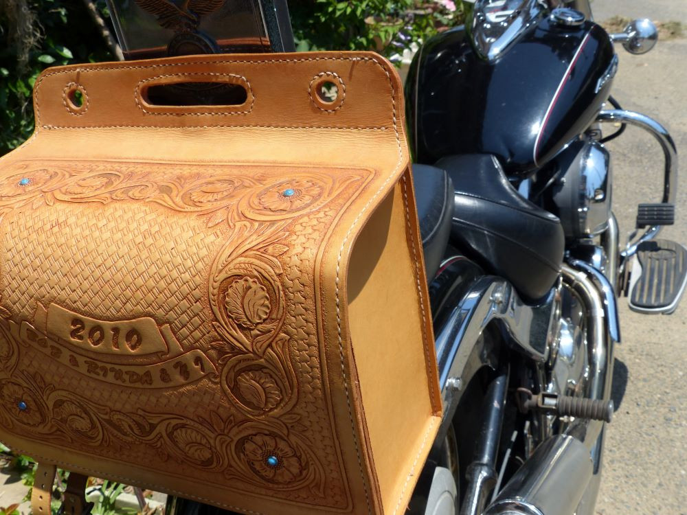 趣味のバイク用に制作したサドルバッグ
