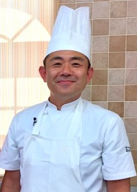 店長 伊原 靖友