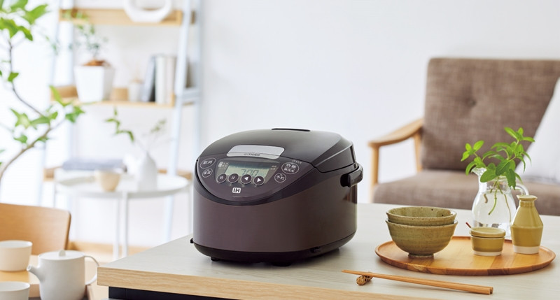 2023年製 美品 タイガー 圧力IHジャー炊飯器 JPV-C100 5.5合（タイガー 