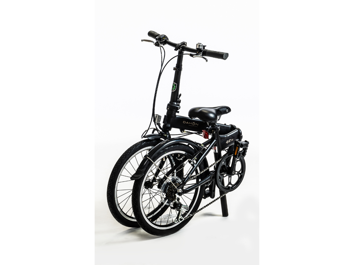 40年の歴史をもつ米国ダホン社の高性能折り畳み自転車 DAHON Intl HIT D6 Matt Black / 簡単 コンパクト 折り畳める  独自技術 軽量 アルミフレーム 6段変速 20型 黒 マットブラック 人気 三重県 四日市市 - 三重県四日市市｜ふるさとチョイス -  ふるさと納税サイト