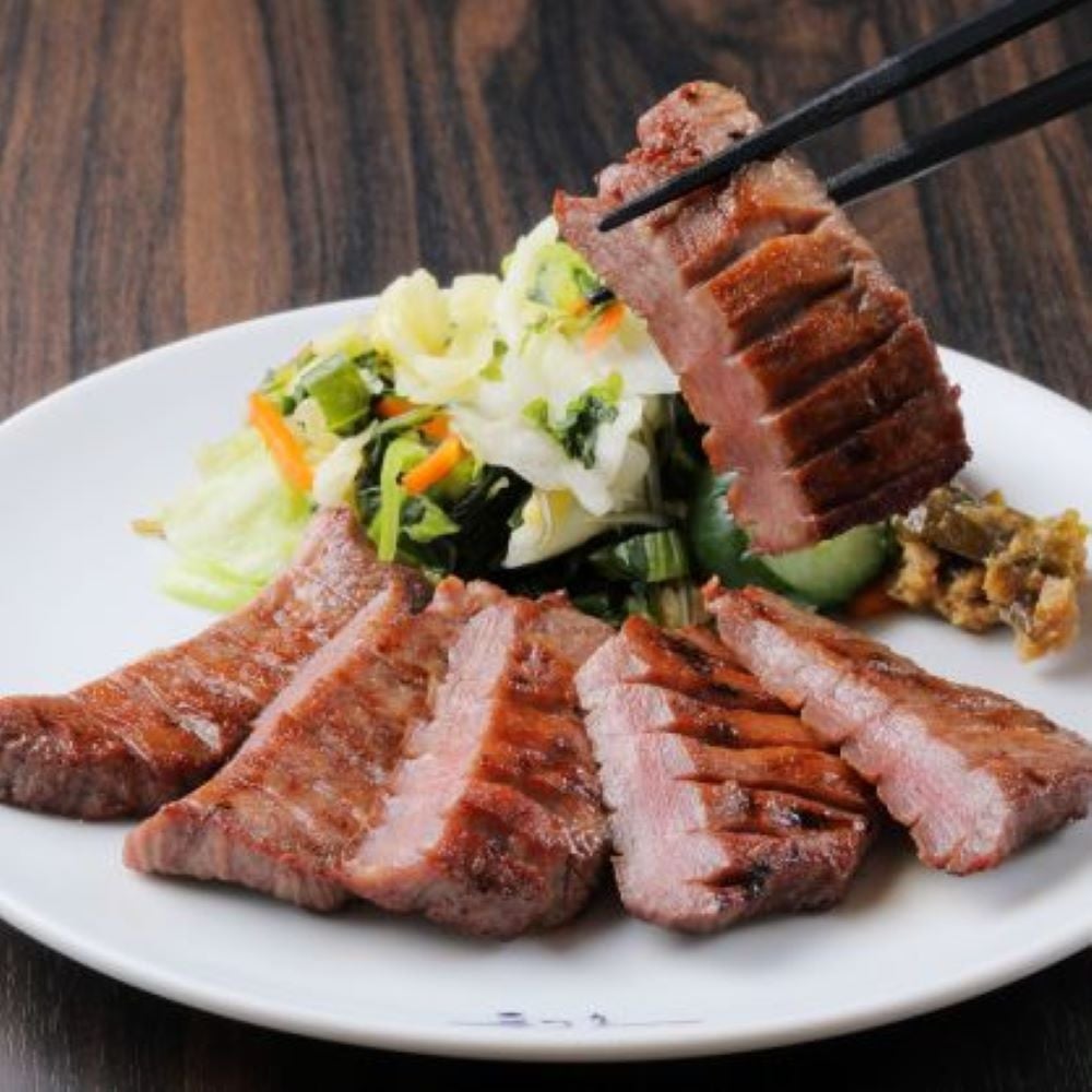 発祥地・宮城の中でも肉厚でジューシーな牛たん