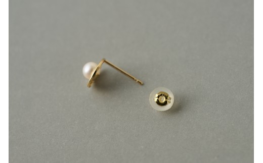 K18金キャッチはシリコンカバー付き