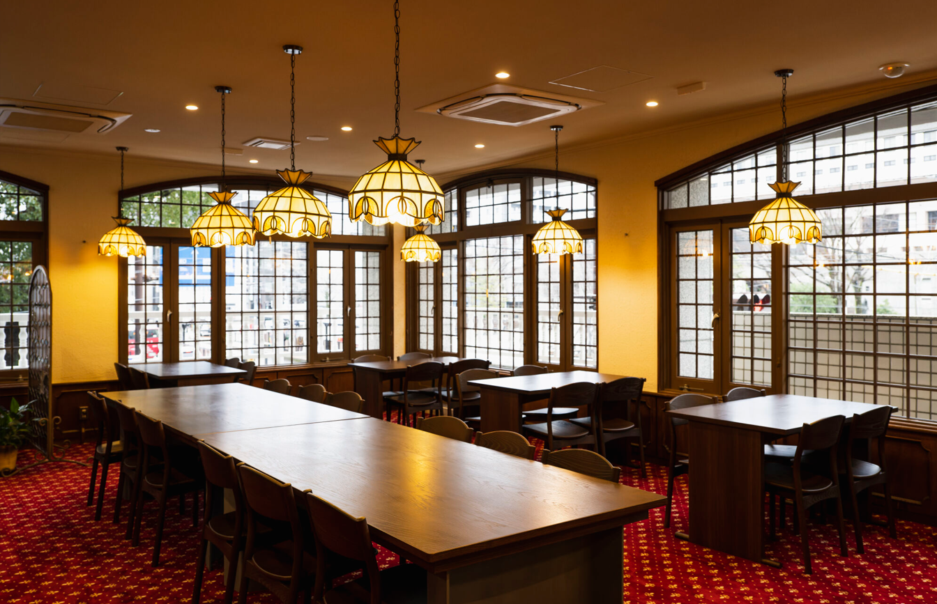 松翁軒本店2Fの【喫茶セヴィリヤ】