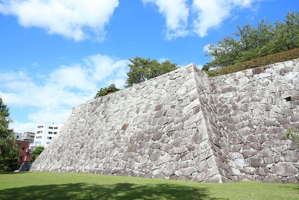 盛岡城跡公園（岩手公園）