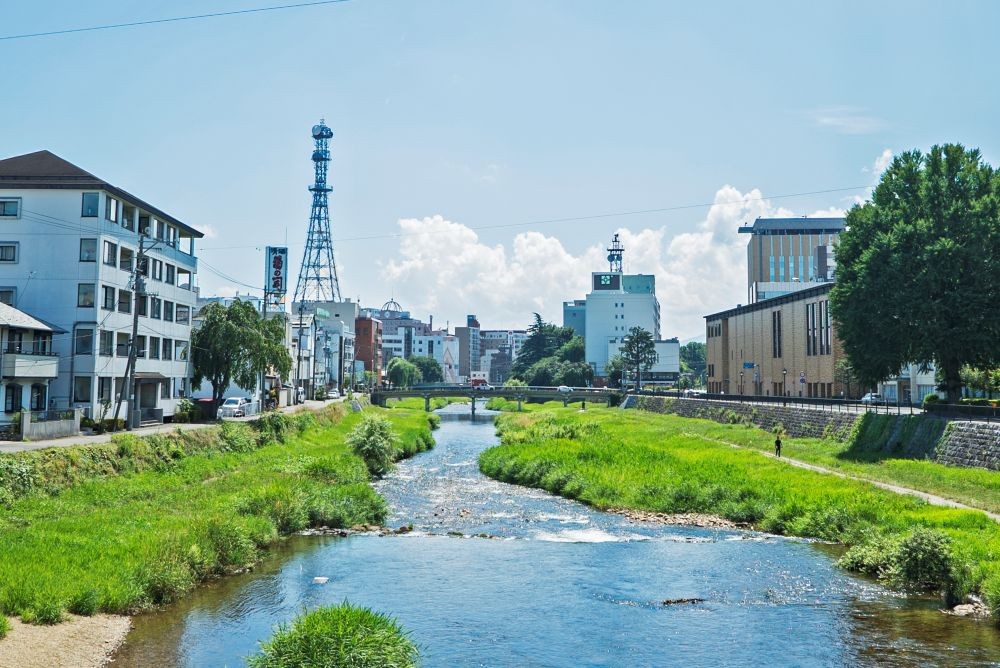 盛岡の中心部を流れる「中津川」