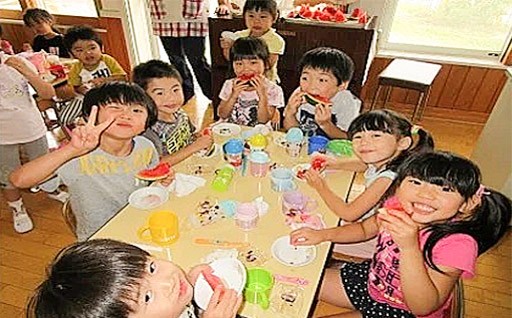 1．出産・子育て応援交付金、すこやか育児手当、在宅育児支援給付金など （①教育及び少子化対策に関する事業）