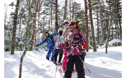 雪原を歩く。サロベツ湿原の自然保護をふるさと納税で支援