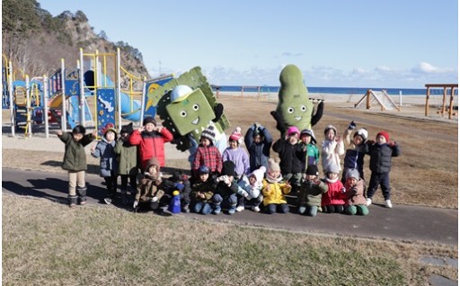 寄付金を活用して、普代浜園地キラウミに遊具を整備しました！