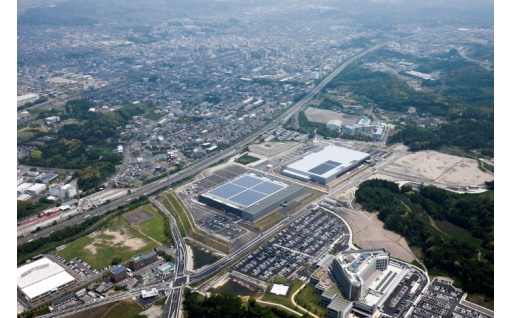 寄附金を「地域産業の活性化と新たな雇用を支援する事業」に活用しました。