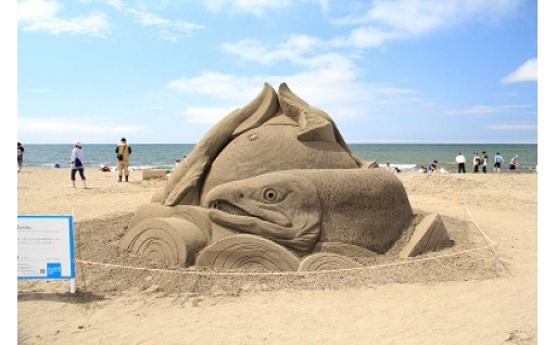 07.ビーチ×アートで生まれた道内唯一の砂像イベント「いしかり浜サンドパーク」