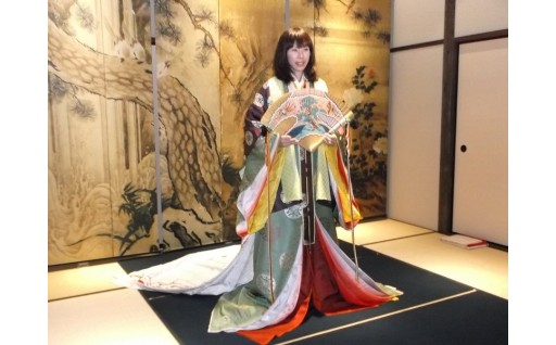 県立美術館・博物館等応援プロジェクト【②歴史博物館　着付け体験事業】