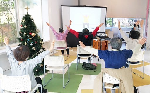 １２［福祉］困っている人、悩んでいる人を誰もほっとかないホッとするまちHOTなまち