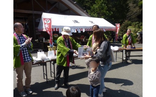 【滝のツバキ保存会】まちづくり活動団体応援プロジェクト